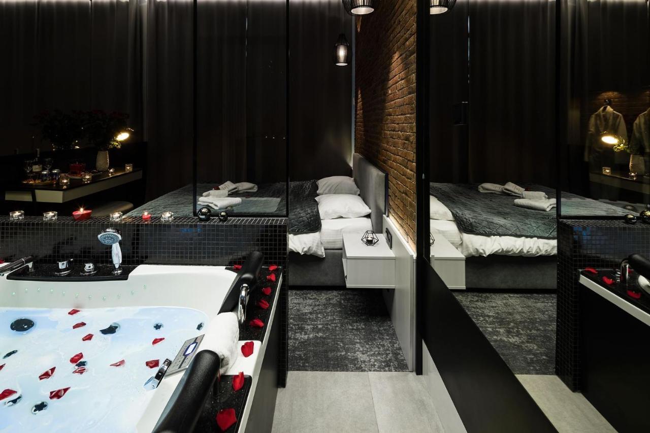 Starowislna Vip Apartamenty Jacuzzi คราคูฟ ภายนอก รูปภาพ