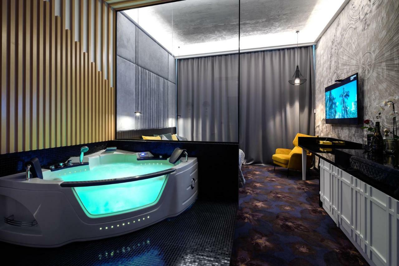 Starowislna Vip Apartamenty Jacuzzi คราคูฟ ภายนอก รูปภาพ