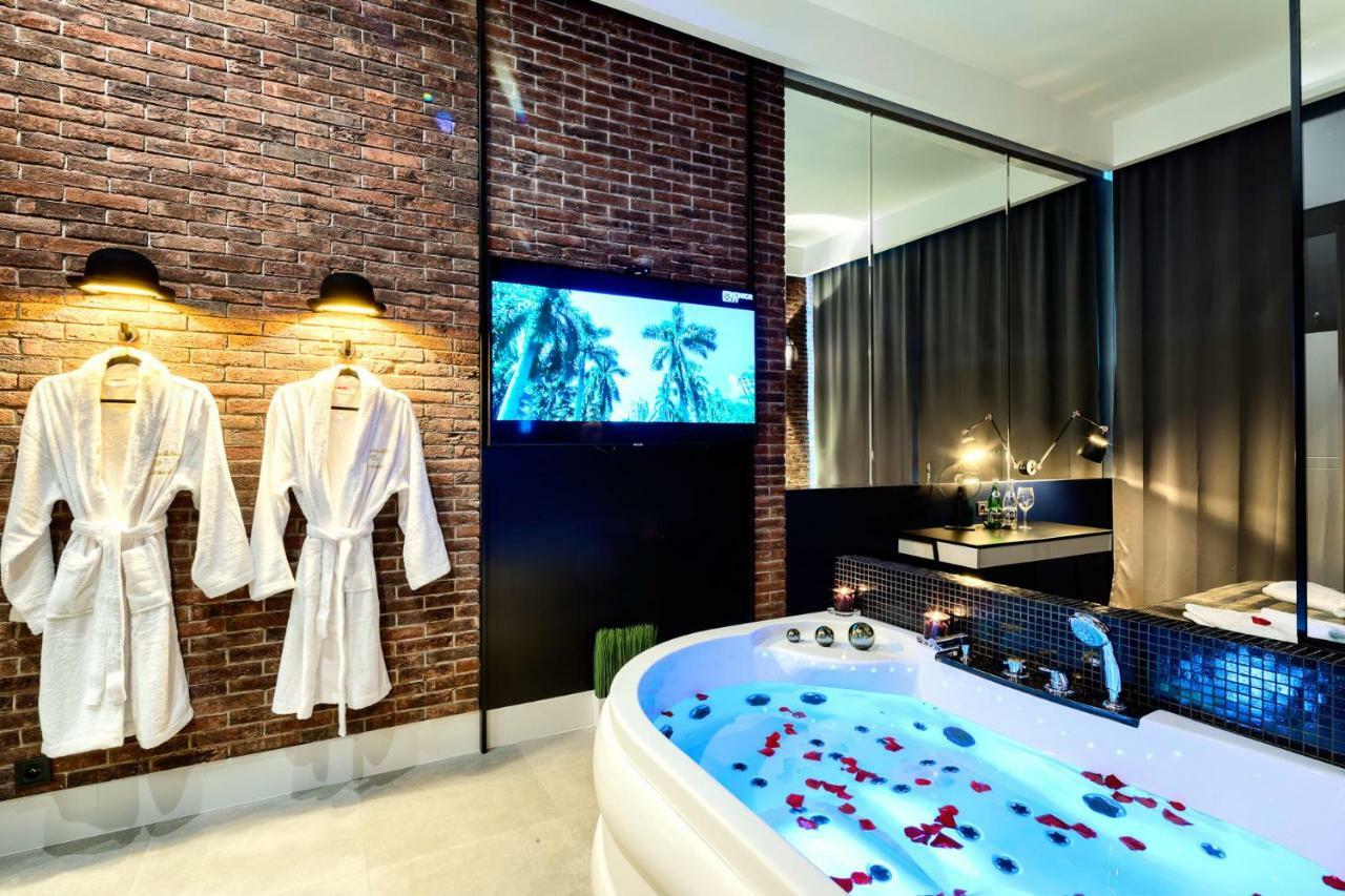 Starowislna Vip Apartamenty Jacuzzi คราคูฟ ภายนอก รูปภาพ